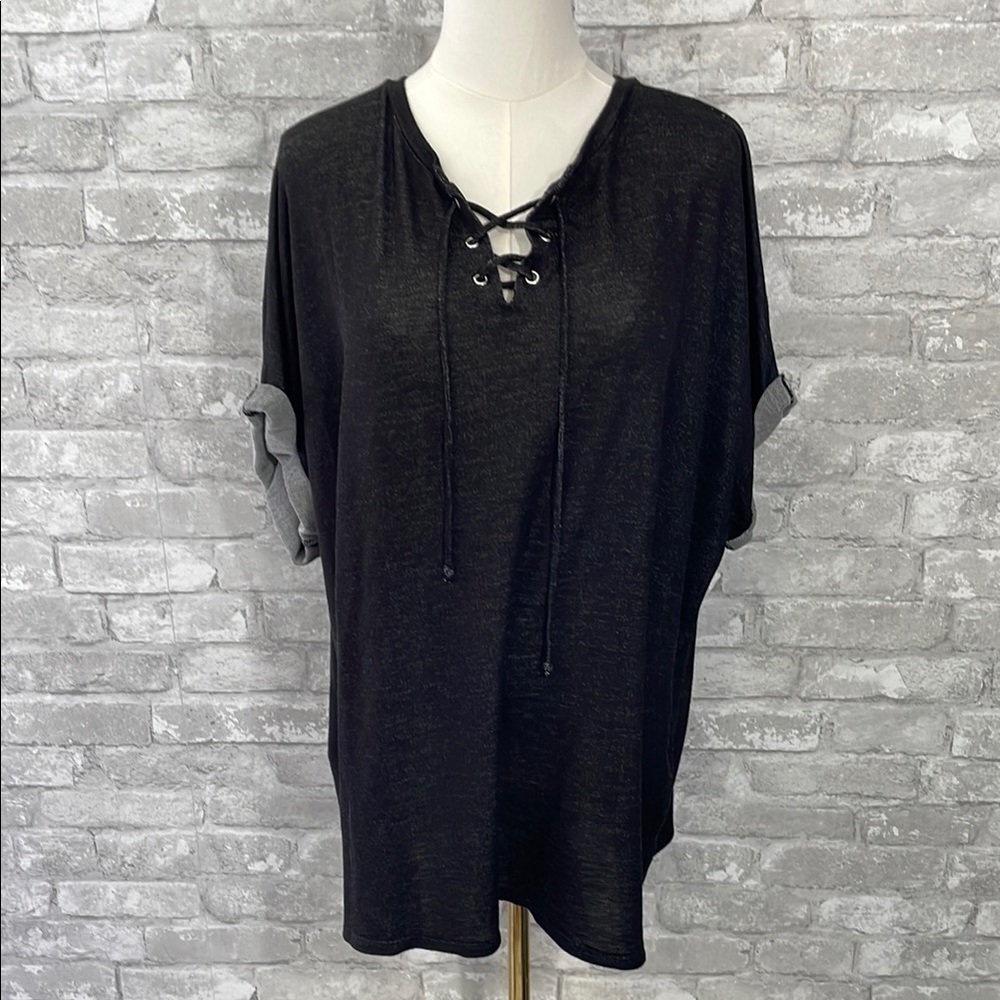 Femme Tresics Black Relaxed Tie Front T-Shirt